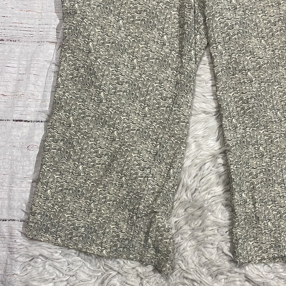 Eileen Fisher Ecru Broken Chevron Patterned Wide Crop Pants - Picture 6 of 10